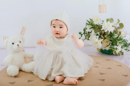 宣城宝宝在妈妈肚子里